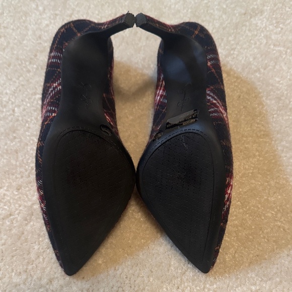 Jessica Simpson Plaid Pointed Pumps in Navy and Burgundy - Picture 2 of 3